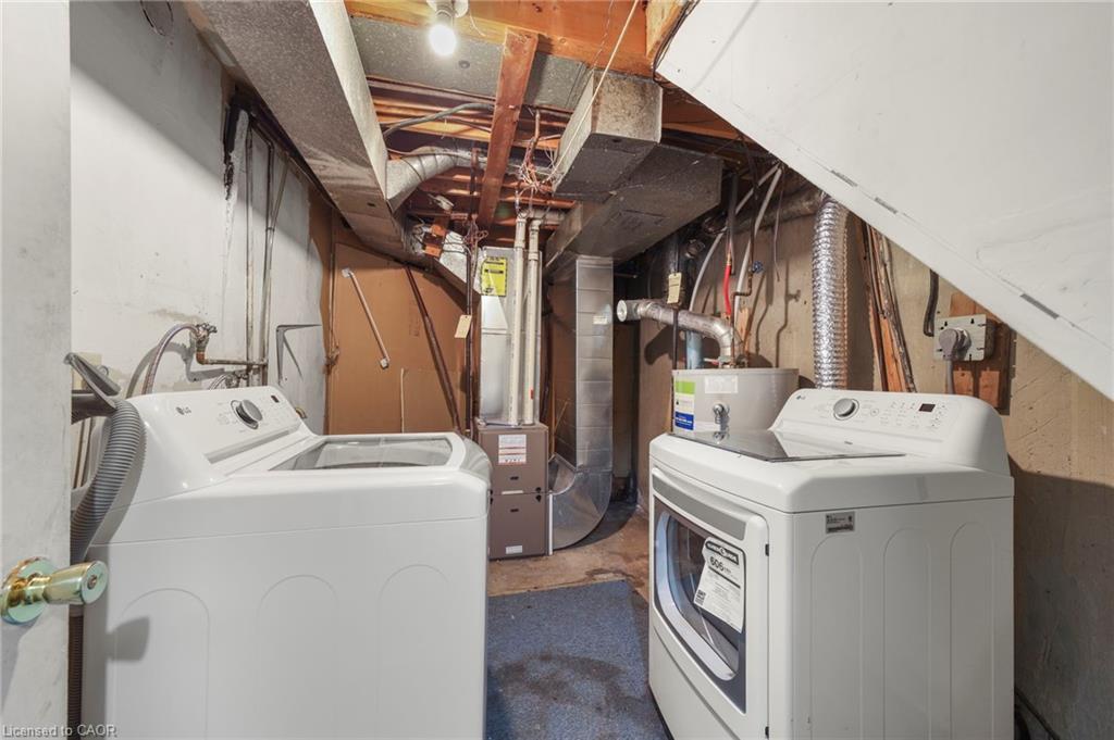 24 Fallingdale Crescent, Brampton, ON - Indoor Photo Showing Laundry Room