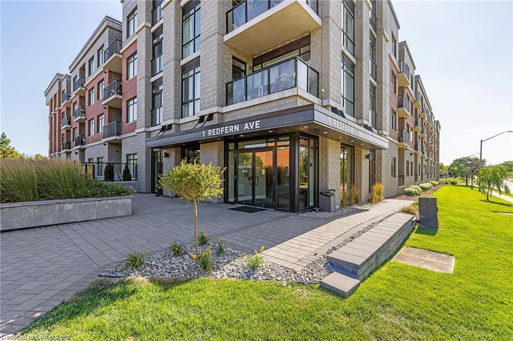 228-1 Redfern Avenue, Hamilton, ON - Outdoor