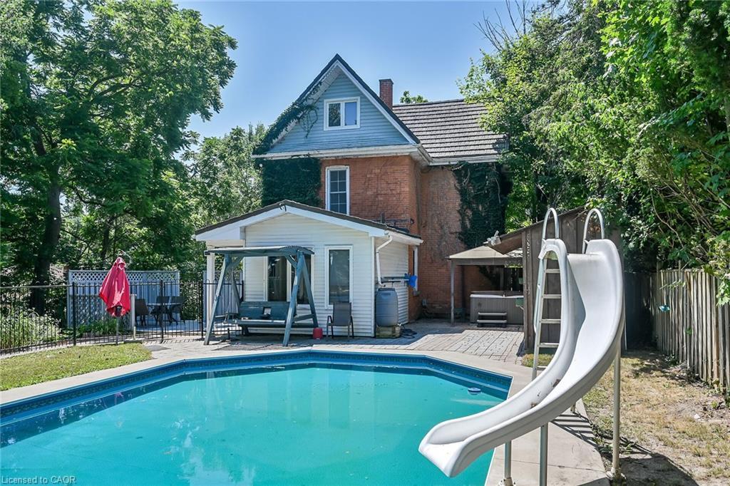 94 Sutherland Street W, Caledonia, ON - Outdoor With In Ground Pool With Backyard