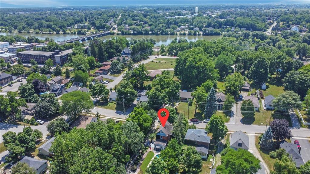 94 Sutherland Street W, Caledonia, ON - Outdoor With View