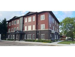 7-33 Murray Court Milverton, ON N0K 1M0