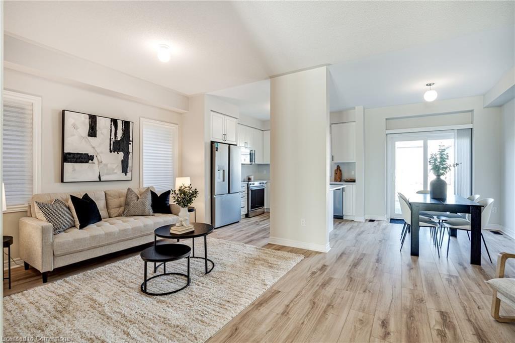 26 Bentgrass Drive, Welland, ON - Indoor Photo Showing Living Room