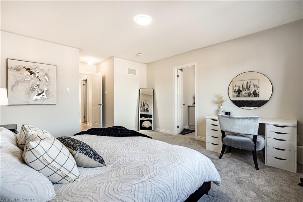 26 Bentgrass Drive, Welland, ON - Indoor Photo Showing Bedroom