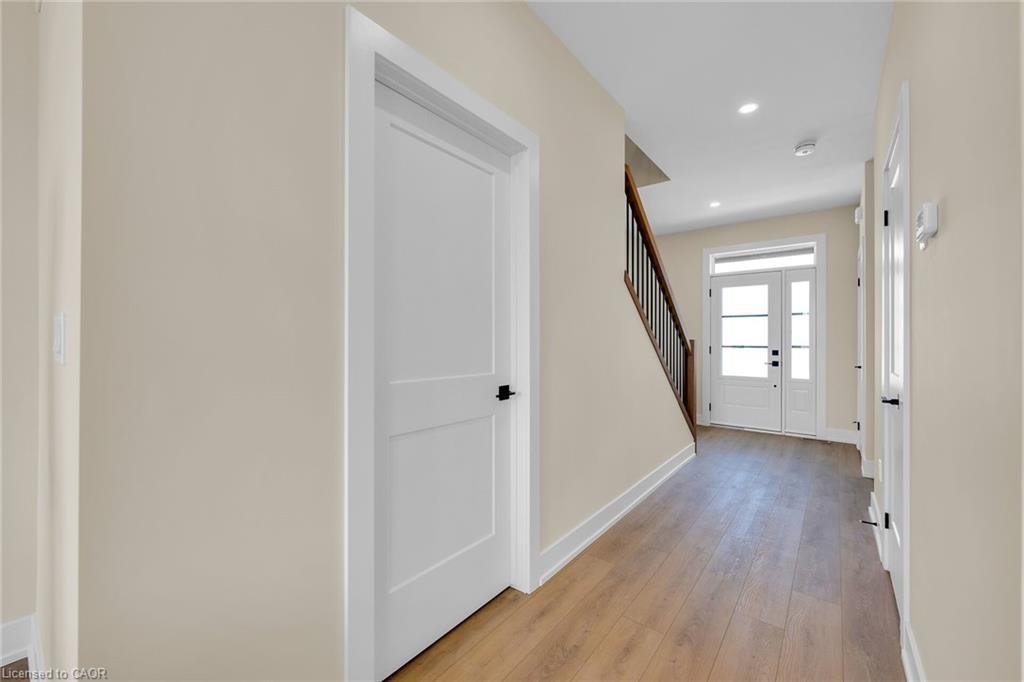 160 Craddock Boulevard, Jarvis, ON - Indoor Photo Showing Other Room