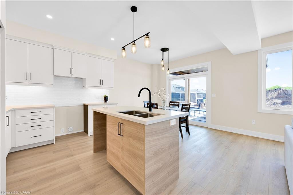 160 Craddock Boulevard, Jarvis, ON - Indoor Photo Showing Kitchen With Double Sink With Upgraded Kitchen