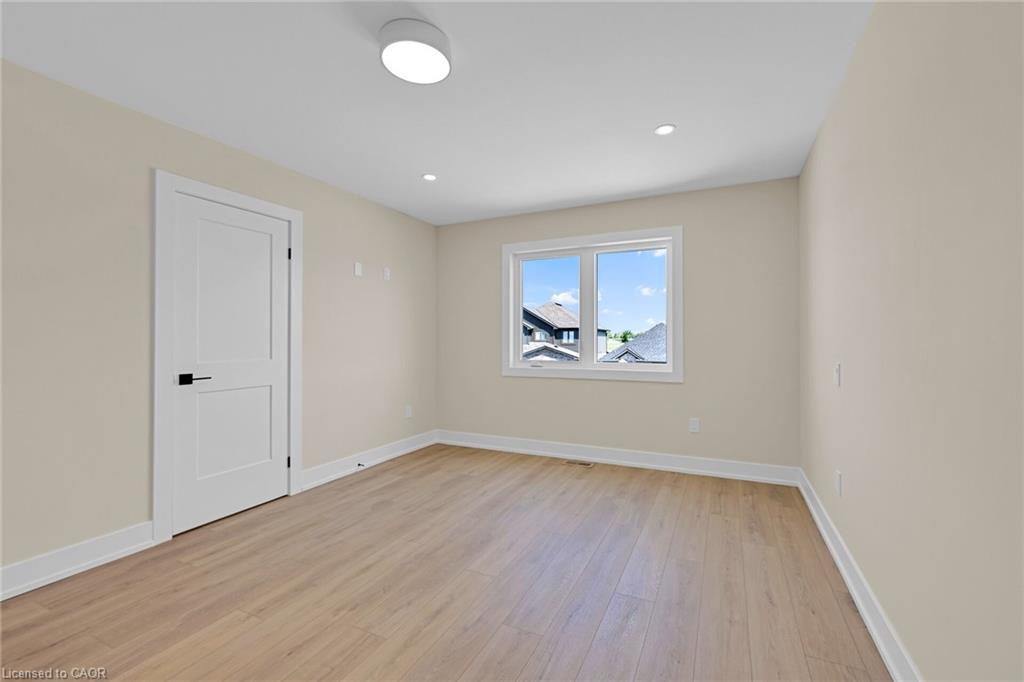 160 Craddock Boulevard, Jarvis, ON - Indoor Photo Showing Other Room