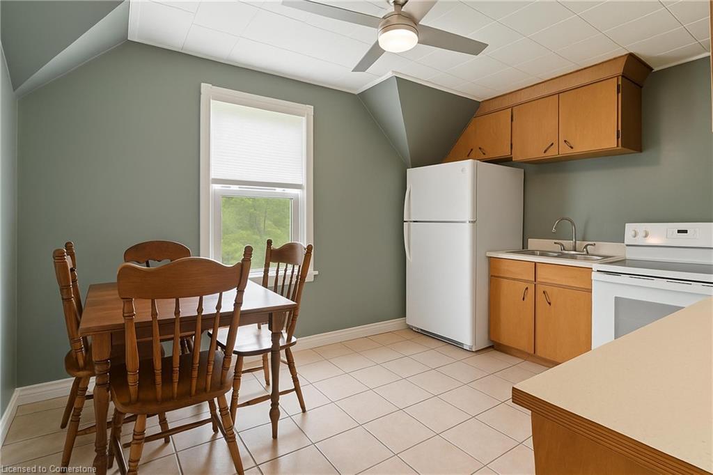 80 Mill Street, Welland, ON - Indoor Photo Showing Kitchen
