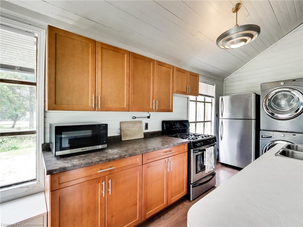 6142 Guelph Line, Burlington, ON - Indoor Photo Showing Kitchen With Double Sink