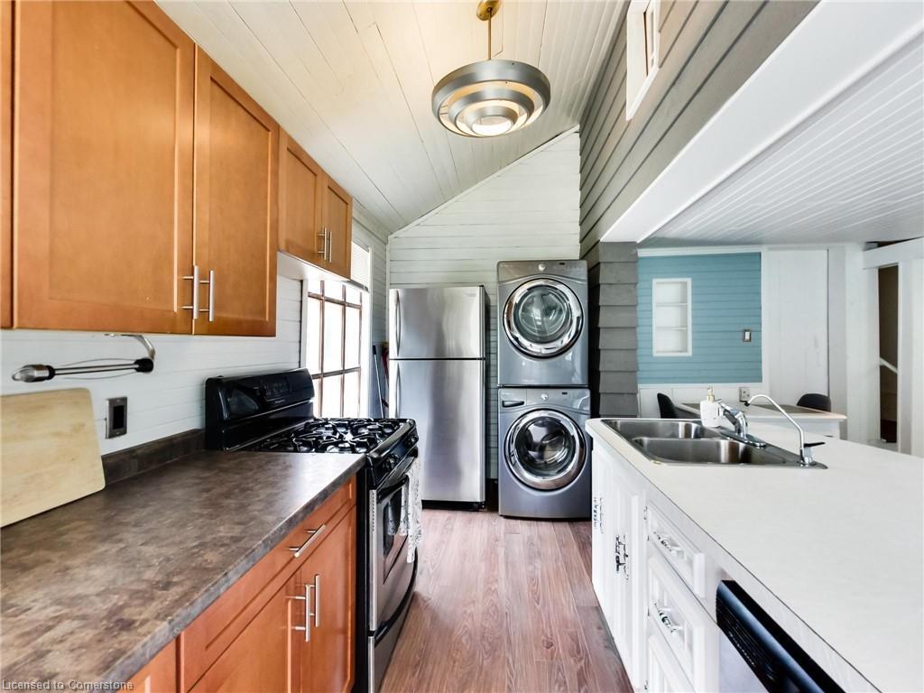 6142 Guelph Line, Burlington, ON - Indoor Photo Showing Kitchen With Double Sink