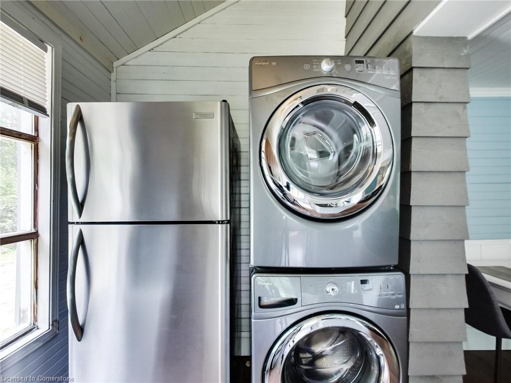 6142 Guelph Line, Burlington, ON - Indoor Photo Showing Laundry Room