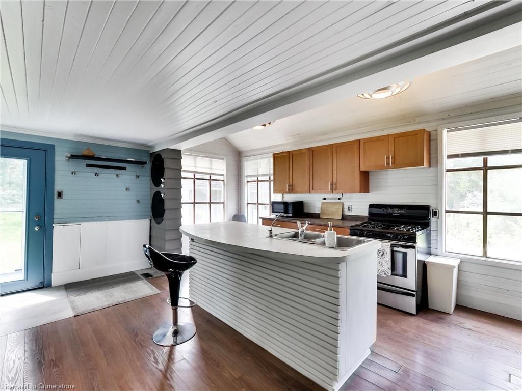 6142 Guelph Line, Burlington, ON - Indoor Photo Showing Kitchen With Double Sink