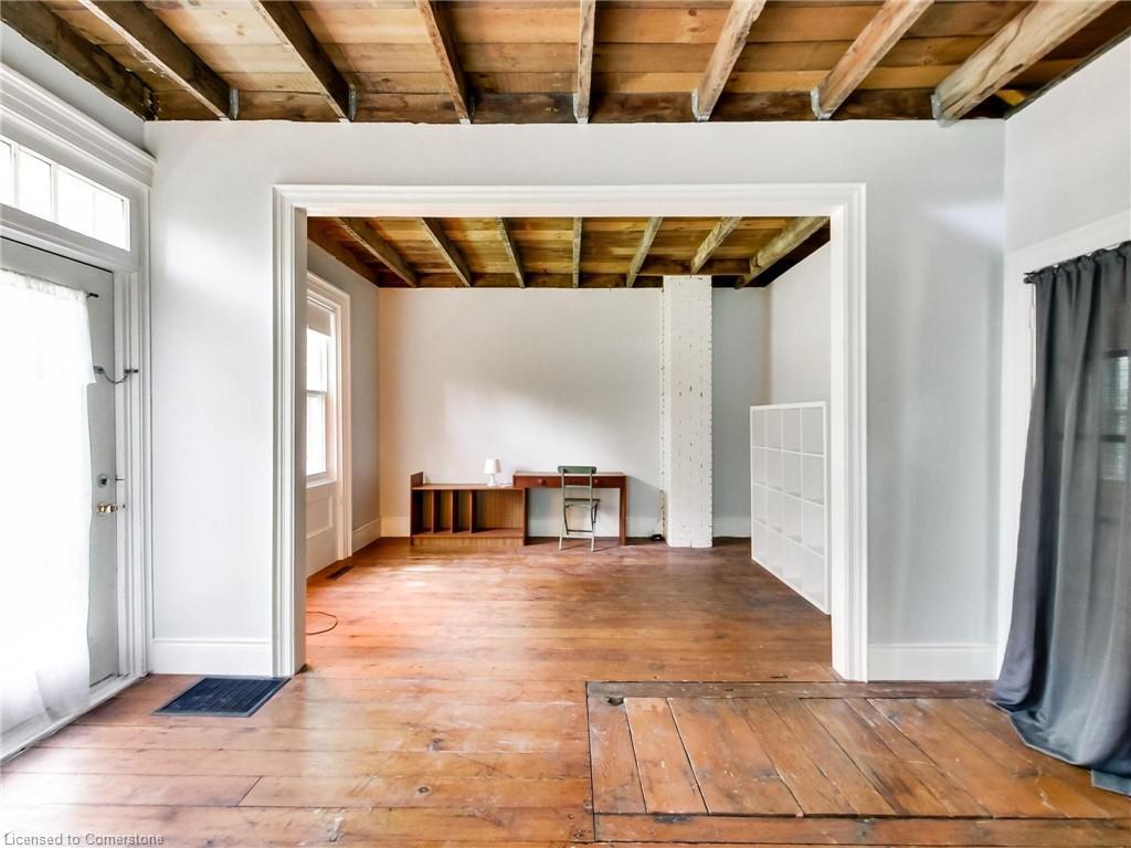 6142 Guelph Line, Burlington, ON - Indoor Photo Showing Other Room