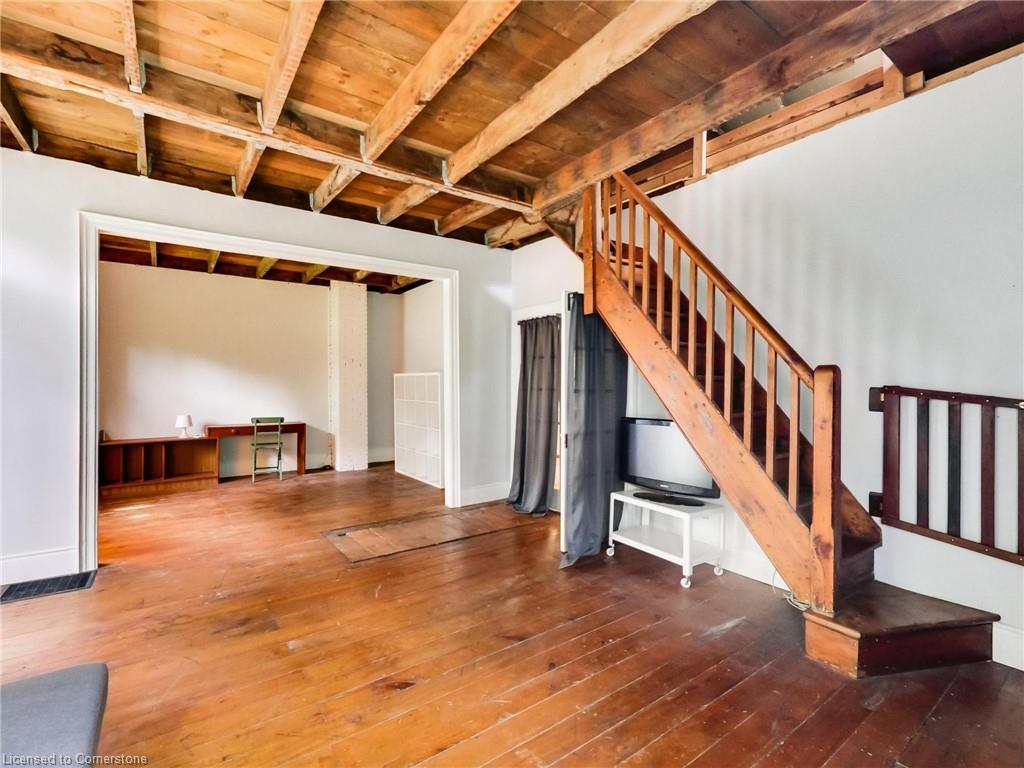 6142 Guelph Line, Burlington, ON - Indoor Photo Showing Other Room