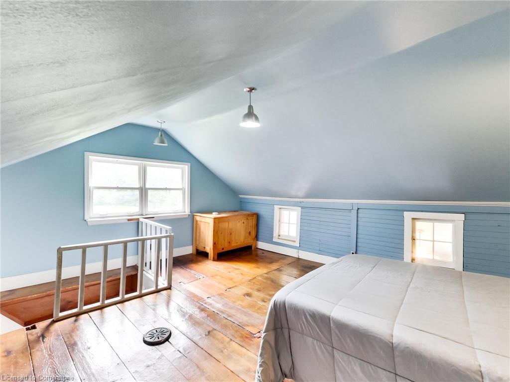 6142 Guelph Line, Burlington, ON - Indoor Photo Showing Bedroom