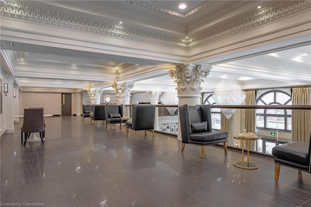 1006-112 King Street E, Hamilton, ON - Indoor Photo Showing Other Room