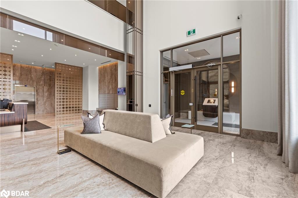 307-2007 James Street Street, Burlington, ON - Indoor