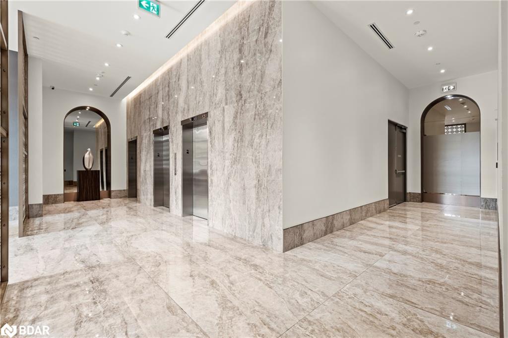 307-2007 James Street Street, Burlington, ON - Indoor Photo Showing Other Room