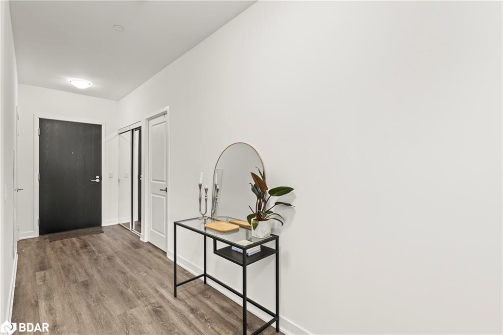 307-2007 James Street Street, Burlington, ON - Indoor Photo Showing Other Room