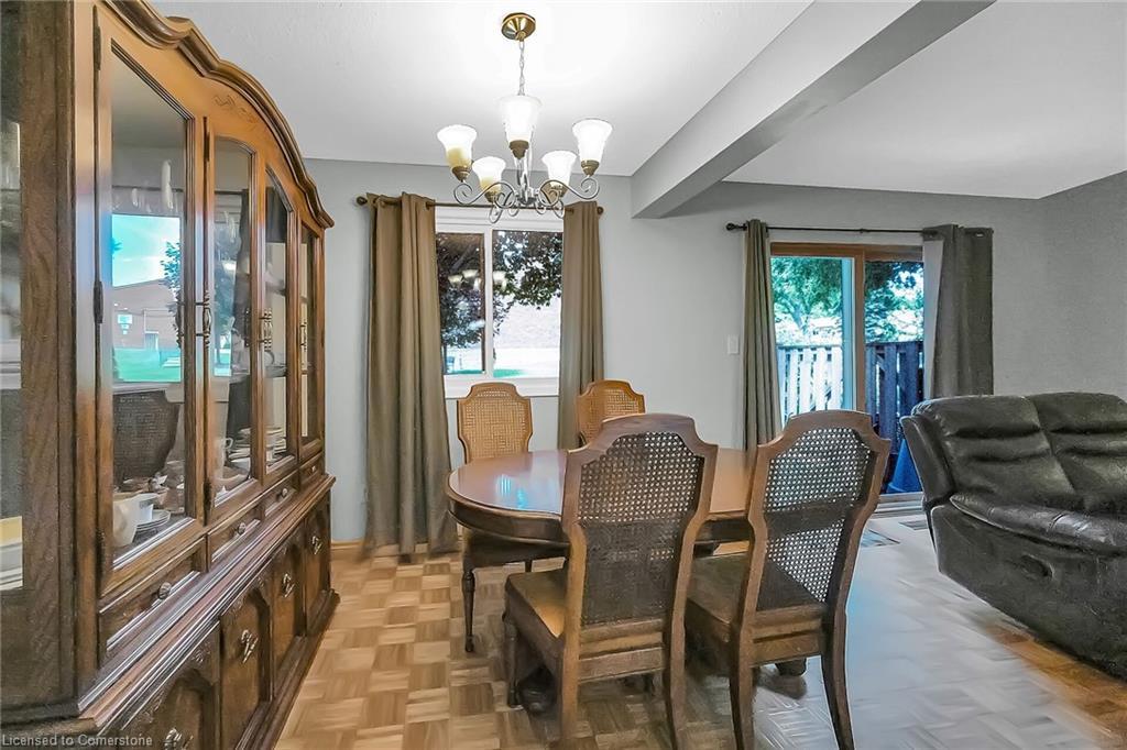 18-1460 Garth Street, Hamilton, ON - Indoor Photo Showing Dining Room