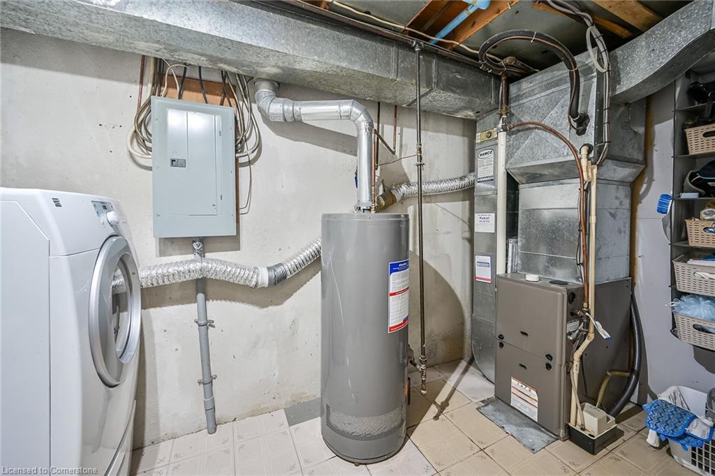 18-1460 Garth Street, Hamilton, ON - Indoor Photo Showing Other Room