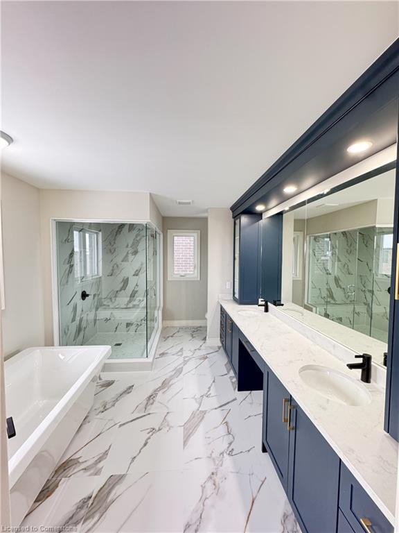 143 Klein Circle, Ancaster, ON - Indoor Photo Showing Bathroom