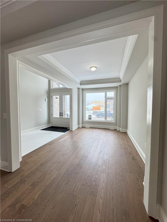 143 Klein Circle, Ancaster, ON - Indoor Photo Showing Other Room