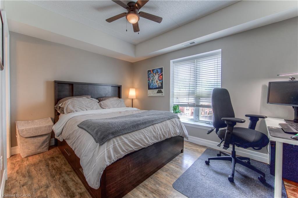 407-155 Water Street S, Cambridge, ON - Indoor Photo Showing Bedroom