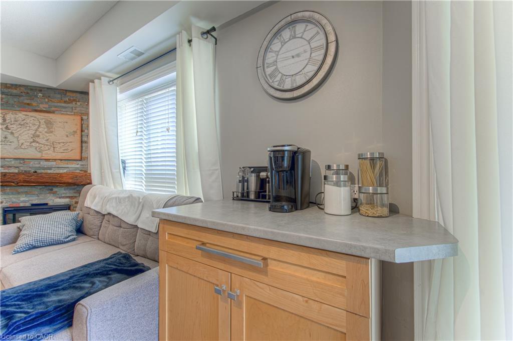 407-155 Water Street S, Cambridge, ON - Indoor