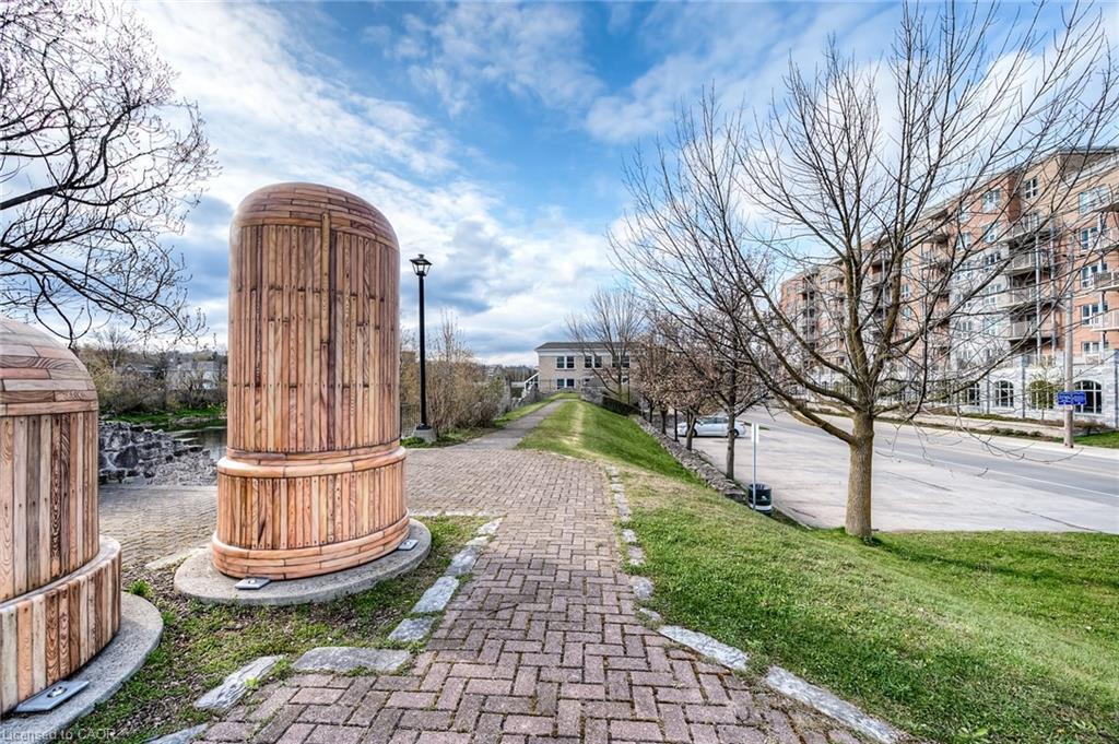 407-155 Water Street S, Cambridge, ON - Outdoor