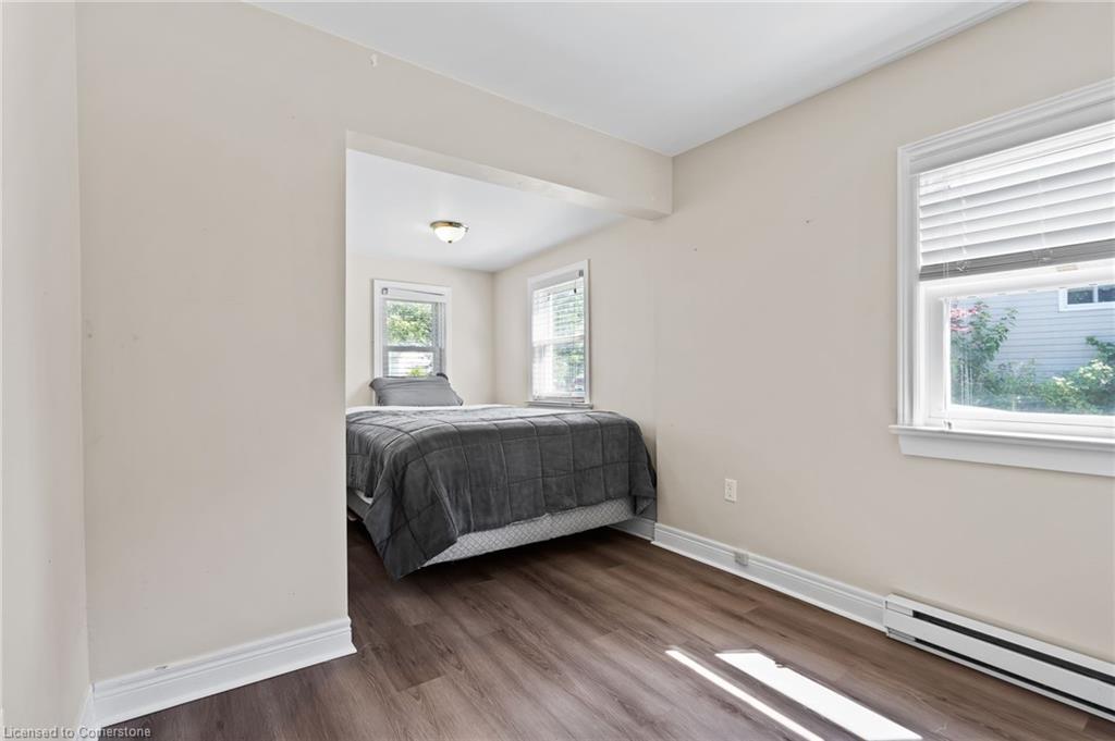 111 Rykert Street, St. Catharines, ON - Indoor Photo Showing Bedroom