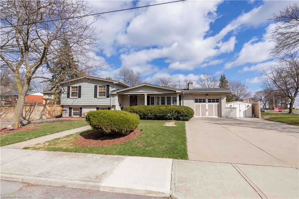 92 Auchmar Road, Hamilton, ON - Outdoor With Facade