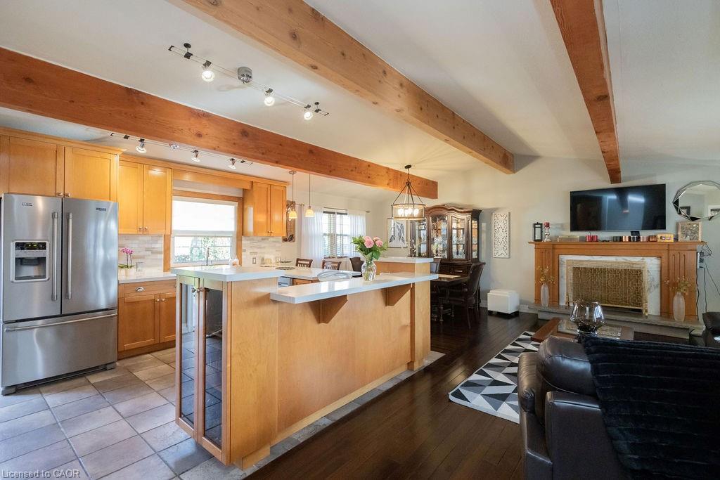 92 Auchmar Road, Hamilton, ON - Indoor Photo Showing Kitchen