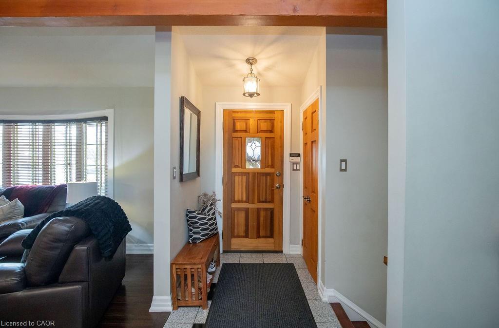 92 Auchmar Road, Hamilton, ON - Indoor Photo Showing Other Room