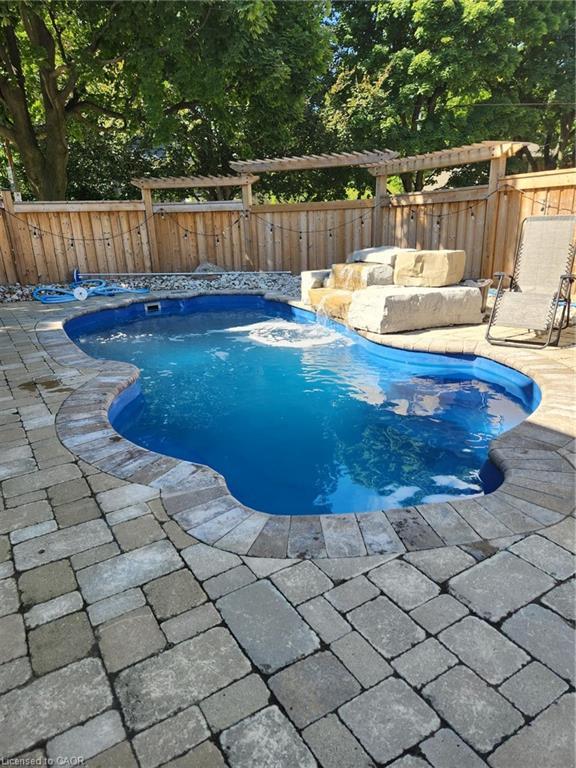 92 Auchmar Road, Hamilton, ON - Outdoor With In Ground Pool With Backyard