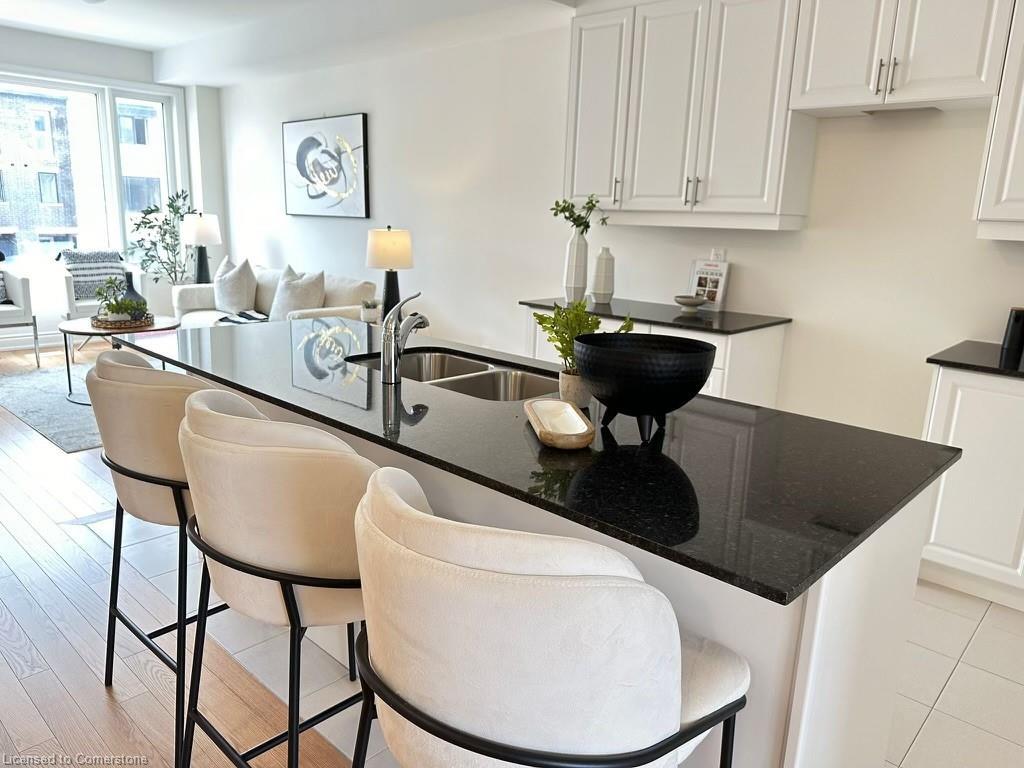 6 Marvin Avenue, Oakville, ON - Indoor