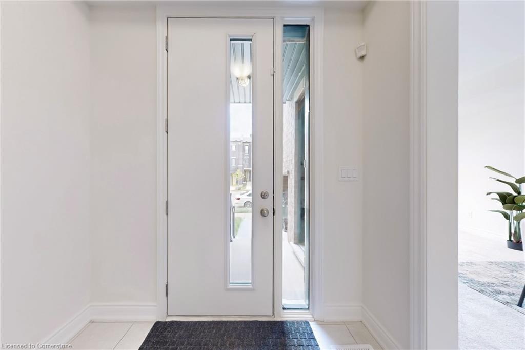 6 Marvin Avenue, Oakville, ON - Indoor Photo Showing Other Room