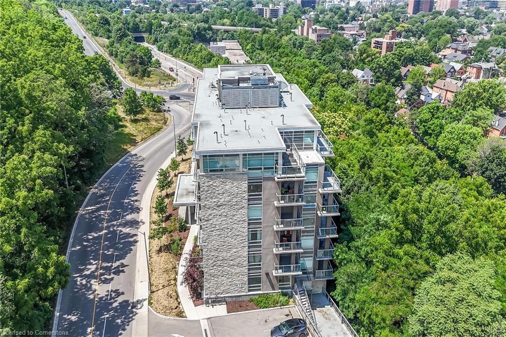 307-455 Charlton Avenue E, Hamilton, ON - Outdoor