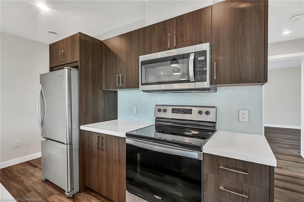 307-455 Charlton Avenue E, Hamilton, ON - Indoor Photo Showing Kitchen With Stainless Steel Kitchen