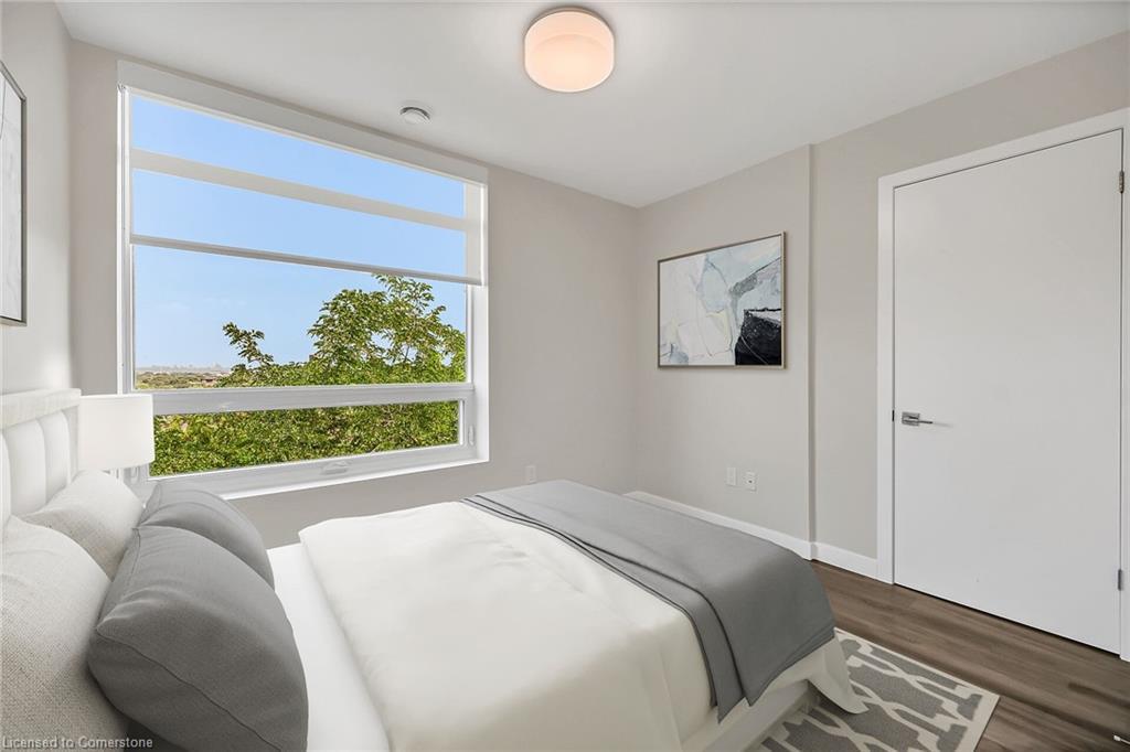 307-455 Charlton Avenue E, Hamilton, ON - Indoor Photo Showing Bedroom