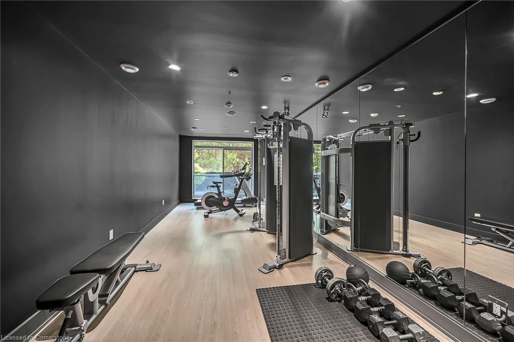 307-455 Charlton Avenue E, Hamilton, ON - Indoor Photo Showing Gym Room