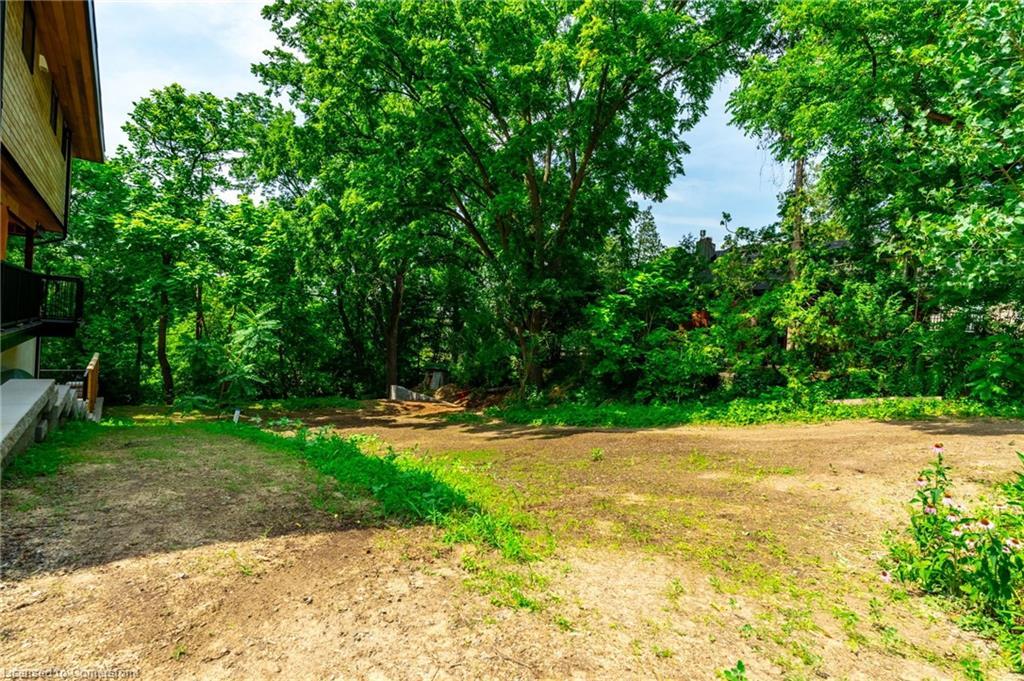 98 Alma Street, Dundas, ON