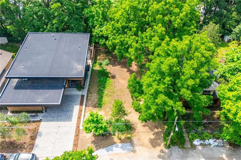 98 Alma Street, Dundas, ON