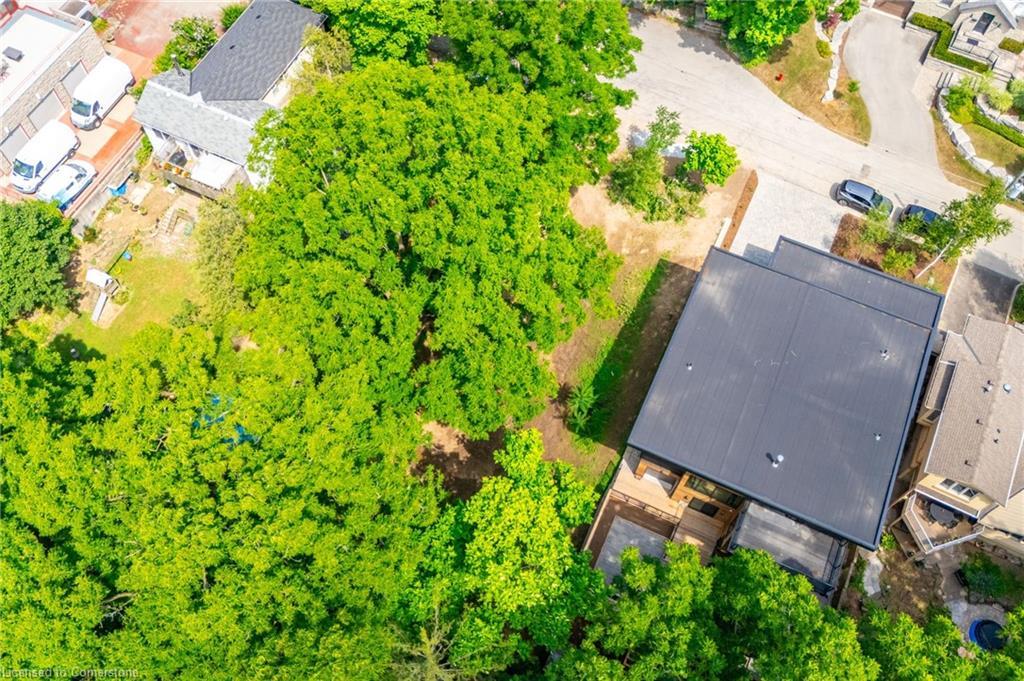 98 Alma Street, Dundas, ON