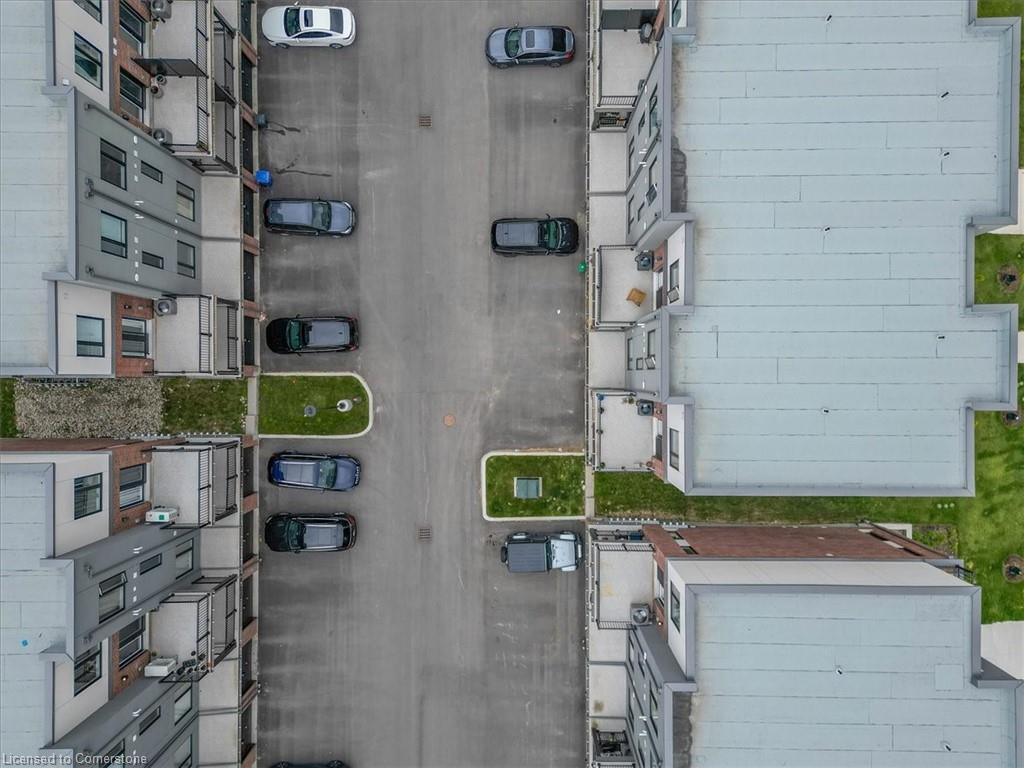 10-99 Roger Street, Waterloo, ON - Photo Showing Bathroom