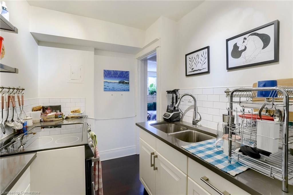 9-2 Vineland Avenue, Hamilton, ON - Indoor Photo Showing Kitchen With Double Sink