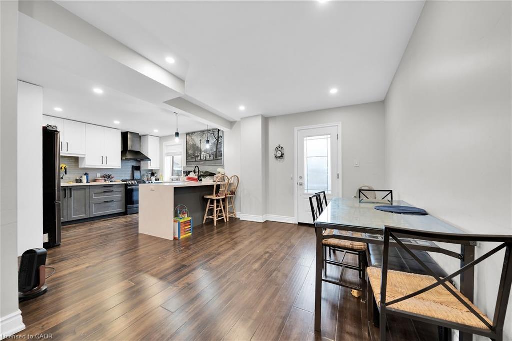 199 Bay Street N, Hamilton, ON - Indoor