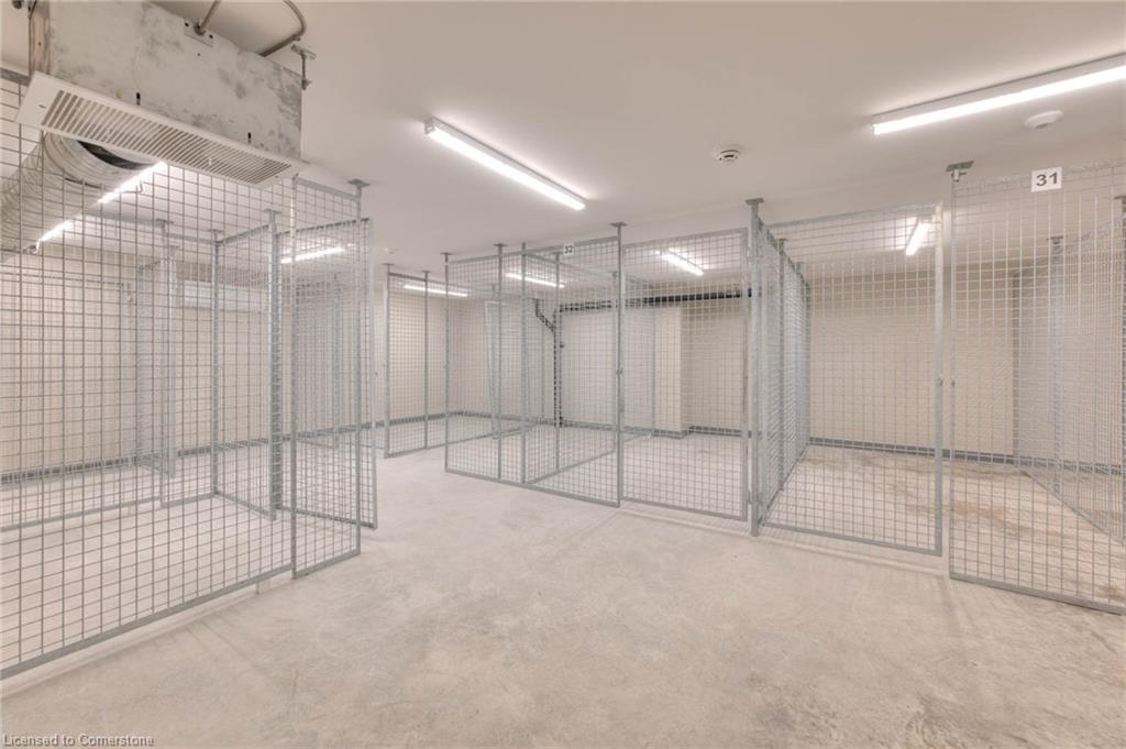 10-33 Murray Court, Milverton, ON - Indoor