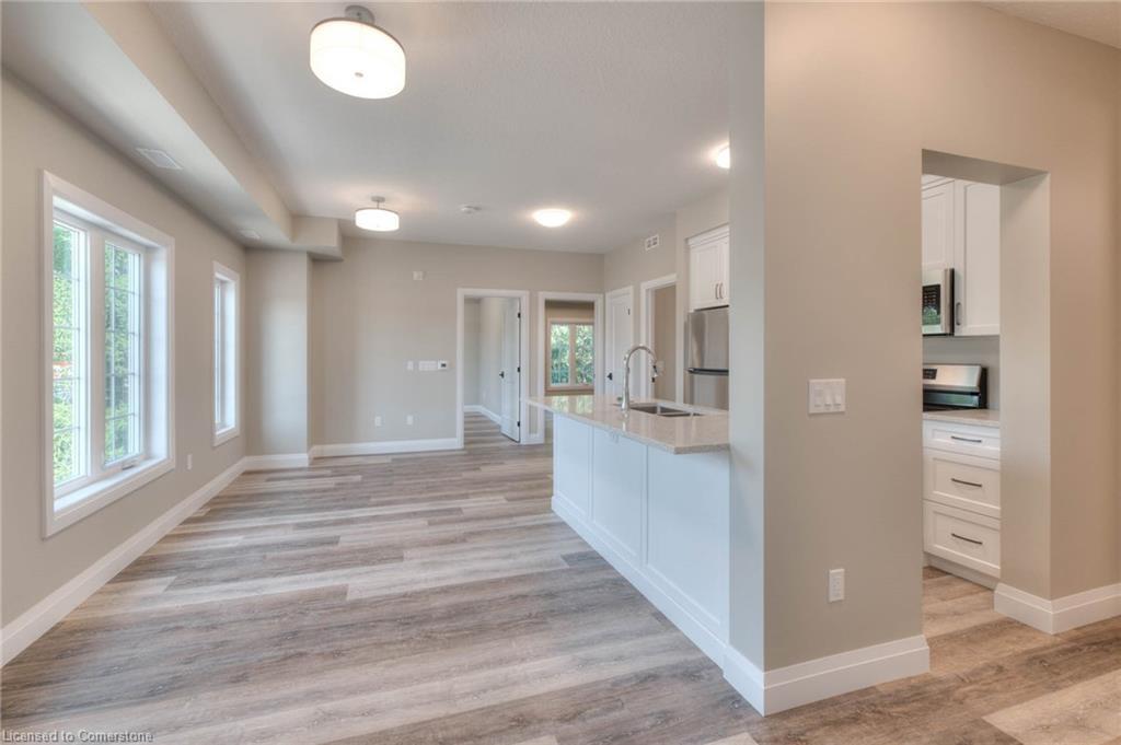 10-33 Murray Court, Milverton, ON - Indoor Photo Showing Other Room