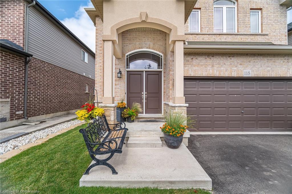 118 Lampman Drive, Grimsby, ON - Outdoor