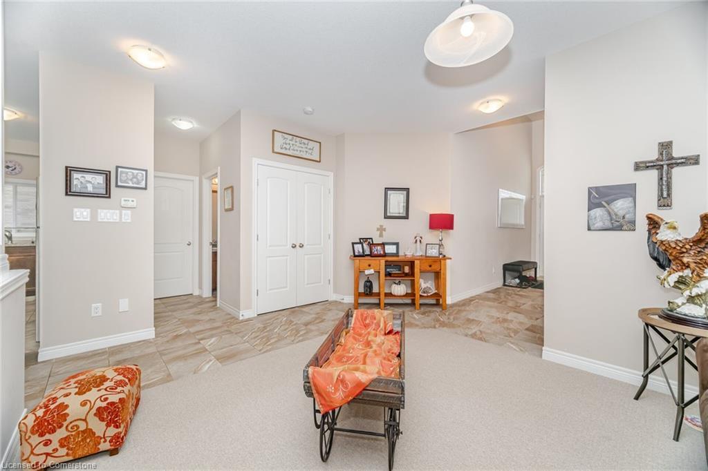 118 Lampman Drive, Grimsby, ON - Indoor